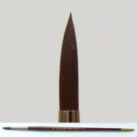 Pędzel okrągły, włosie Toray w kolorze czerwonego wina 979